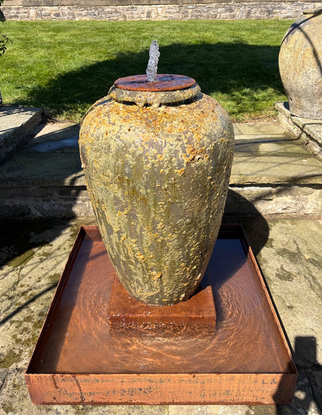 Small Oil Jar Water Feature